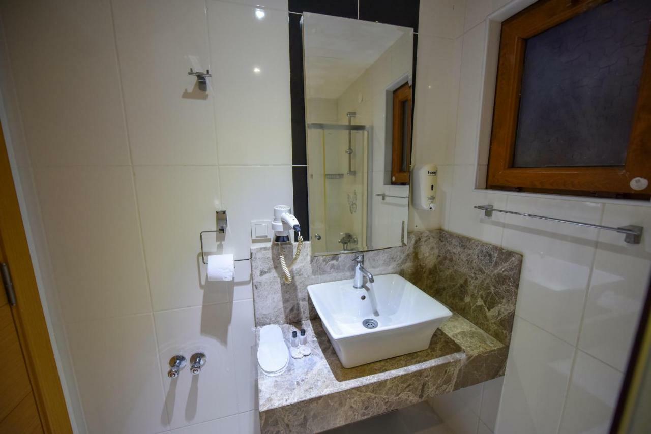 Lidya City Hotel Fethiye Zewnętrze zdjęcie